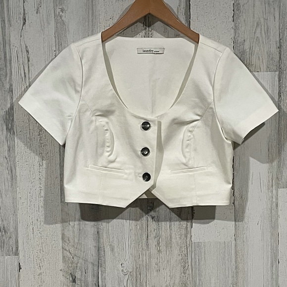 Laundry By Shelli Segal Jackets & Blazers - LAUNDRY Cropped 3 Button Cream Jacket Size 4